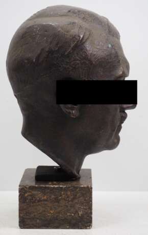 Ferdinand Liebermann: Adolf Hitler Bronze Porträt-Büste. - Foto 6