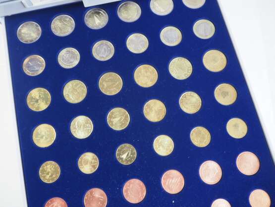 Euro: Sammlung Umlauf-Kleinmünzen. - photo 3