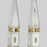 Paar imposante Muranoglas-Spiegel-Obelisken - photo 1