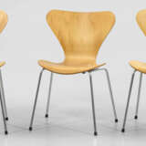 Drei Stapelstühle von Arne Jacobsen - photo 1