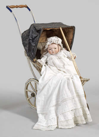 Bye-Lo-Baby von Grace Storey Putman mit Puppenkarre - photo 1