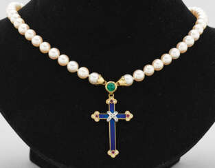 Perlenkette mit Kreuzanhänger aus der Kollektion Fabergé