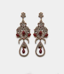 Paar orientalische Chandeliers mit Diamanten und Rubinen
