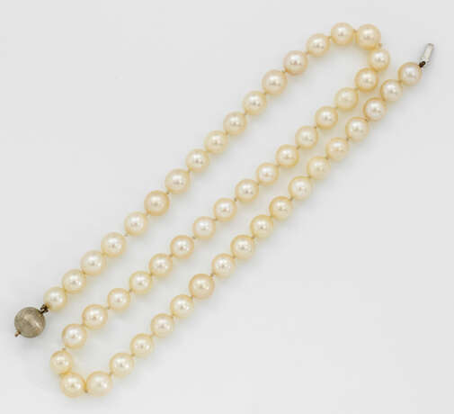 Klassische Perlenkette - фото 1