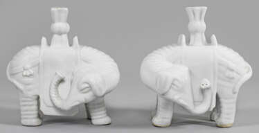 Paar Blanc-de-chine Elefanten mit Vasentülle