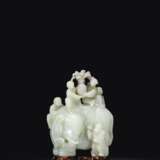 A LARGE AND FINELY CARVED WHITE JADE 'ELEPHANT AND BOYS' GRO... - photo 8