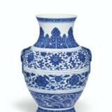 A MING-STYLE BLUE AND WHITE HU-FORM VASE - фото 1