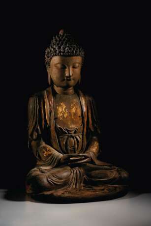 A RARE DRY LACQUER FIGURE OF A SEATED BUDDHA - Foto 2