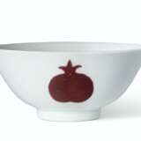 A COPPER-RED-DECORATED 'SANDUO' BOWL - фото 1