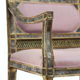 A SOUTH ITALIAN GILTWOOD, GILT-LEAD MOUNTED AND REVERSE-PAIN... - фото 4