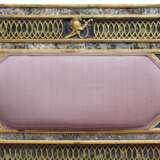 A SOUTH ITALIAN GILTWOOD, GILT-LEAD MOUNTED AND REVERSE-PAIN... - photo 7