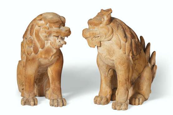 A PAIR OF CARVED WOOD MODELS OF TEMPLE GUARDIAN DOGS, KOMA-I... - фото 1