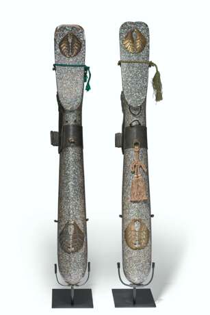 A PAIR OF UTSUBO (QUIVERS) - фото 1