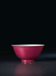 A SMALL ANHUA-DECORATED RUBY-ENAMELED BOWL