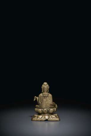 A BRONZE FIGURE OF BUDDHA SHAKYAMUNI - фото 2