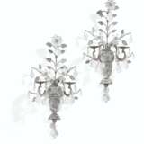 Bagues, Maison. A PAIR OF FRENCH SILVERED-METAL, GLASS AND ROCK CRYSTAL TWIN... - photo 1