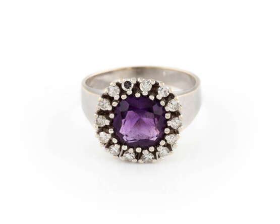 Amethyst-Ring Mit Diamantbesatz - фото 1