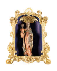 Schwarze Madonna In Einer Skulpturennische