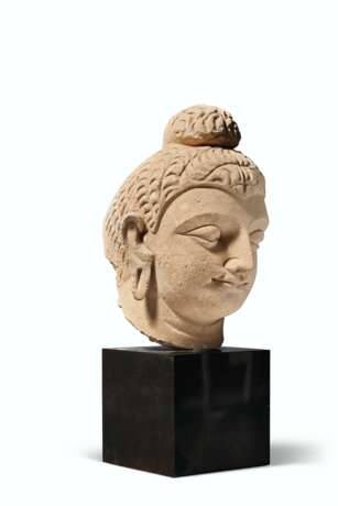 A STUCCO HEAD OF BUDDHA - фото 3