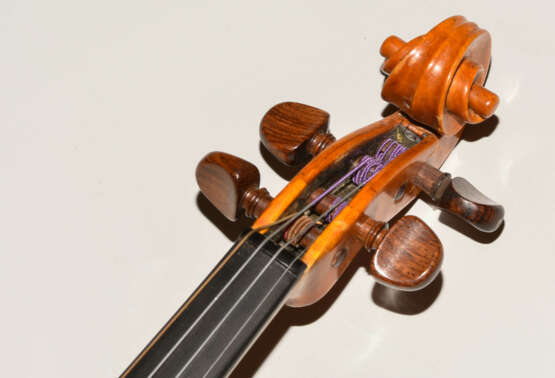 Violine mit Bogen - Foto 20