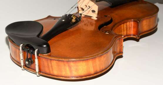 Violine mit Bogen - фото 16