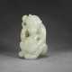 A SUPERB WHITE JADE CARVING OF TWO MONKEYS - Foto 1