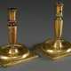 Baroque brass candlestick on square plinth on four small feet and baluster shaft, around 1700, h. 17cm, slight pressure marks and signs of age - Foto 1