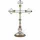 A GILT-METAL MOUNTED ROCK CRYSTAL AND GLASS CROSS - Foto 1