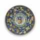 A LARGE GUBBIO MAIOLICA GOLD AND RUBY LUSTRED ARMORIAL CHARGER - photo 1