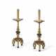 A PAIR OF CHINESE GILT AND PATINATED BRONZE CANDLESTICKS - фото 1