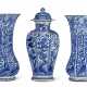 A CHINESE EXPORT PORCELAIN BLUE AND WHITE THREE-PIECE GARNITURE - photo 1