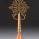 A SMALL COPTIC BRASS PROCESSIONAL FINIAL - Foto 1