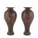 A pair of bronze japanese vases with relief flower and bird decorations - фото 1