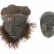 Zwei Masken der Pende DR Kongo, 1x Maske mit Pflan… - фото 1