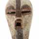 Maske der Songye DR Kongo, Holz geschnitzt, schwar… - фото 1