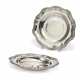 PAIR OF SILVER PLATES WITH CROSS BAND DECOR - фото 1