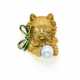 Yellow gold cat shaped brooch accented with emeral… - photo 1
