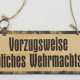 Schild "weibliches Wehrmachtsgefolge". - фото 1
