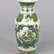 Mettlach-Vase *Paon* - photo 1