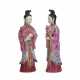 A PAIR OF CHINESE EXPORT PORCELAIN COURT LADY CANDLEHOLDERS - фото 1