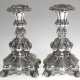 Paar Kerzenleuchter, 830er Silber, Schweden, gefüllt, Barockform, vierpassiger Fuß in gegliederten Schaft und Tülle übergehend, H. 18 cm - photo 1