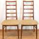 2 Designer-Stühle, Dänemark, Niels Koefoeds für Homslet, mit Signaturstempel, versproßte Rückenlehne, Sitzfläche mit Stoff bezogen, 96x48x46 cm - фото 1