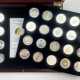 BRD: Sammlung von 24 Euro Gedenkmünzen aus SILBER mit Feingoldauflage, in Sammelbox. - photo 1