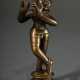 Bronze Figur "Krishna Venugopola", Indien 18. Jh., H. 15,8cm, Flöte verloren, in situ erworben um 1960/70, ehem. Slg. Fotograf Walter Schollmayer - Foto 1