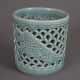 Pinselbecher - China, 20. Jh., Keramik mit bläulicher Glasur… - Foto 1