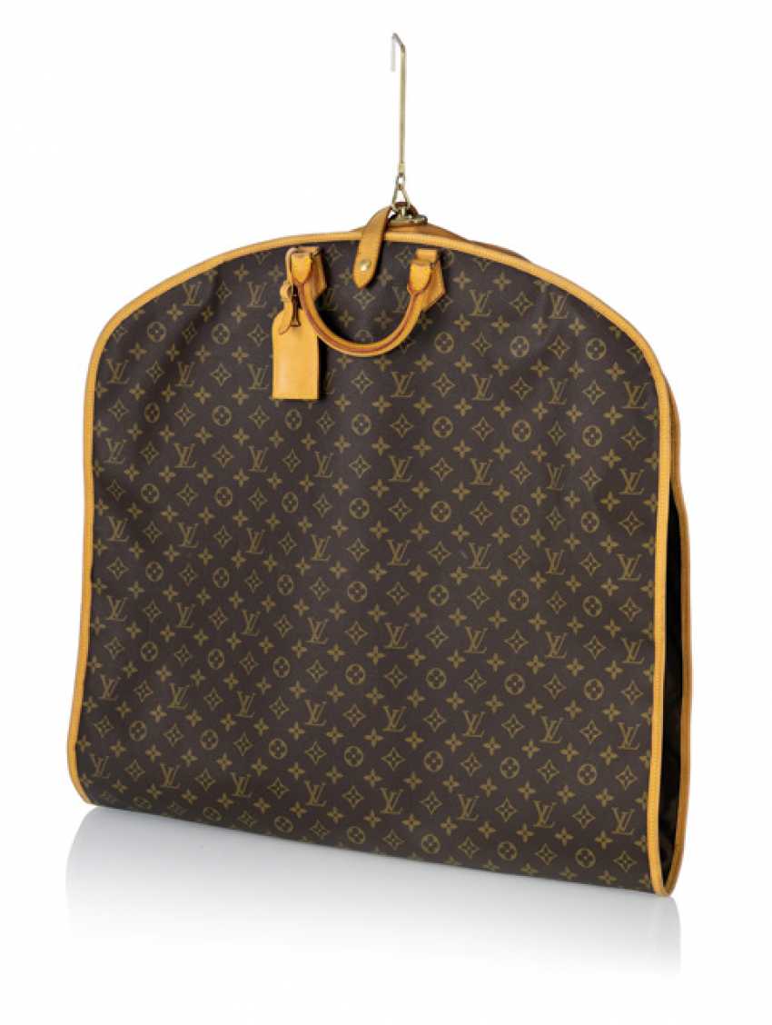 louis vuitton garment bag price