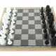 Unikat-Schachspiel 20. Jh., 32 Metall-Figuren schwarz bzw. w… - Foto 1