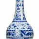 A CHINESE PORCELAIN BLUE AND WHITE BOTTLE VASE - фото 1