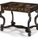 A WILLIAM AND MARY BLACK, GILT AND POLYCHROME-JAPANNED SIDE TABLE - Foto 1
