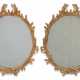 A PAIR OF GEORGE III STYLE GILTWOOD MIRRORS - Foto 1